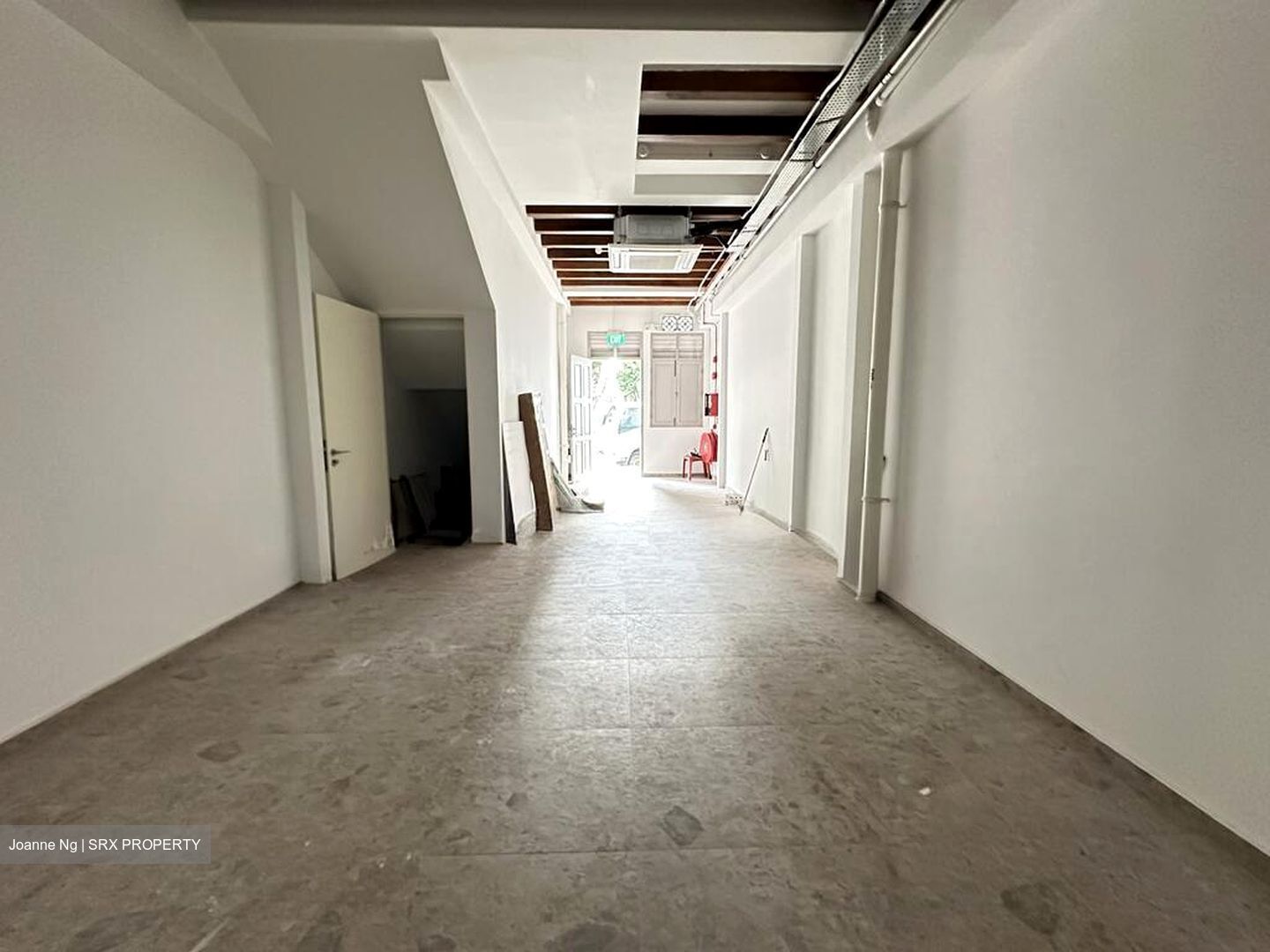 Rowell Road (D8), Retail #570487231